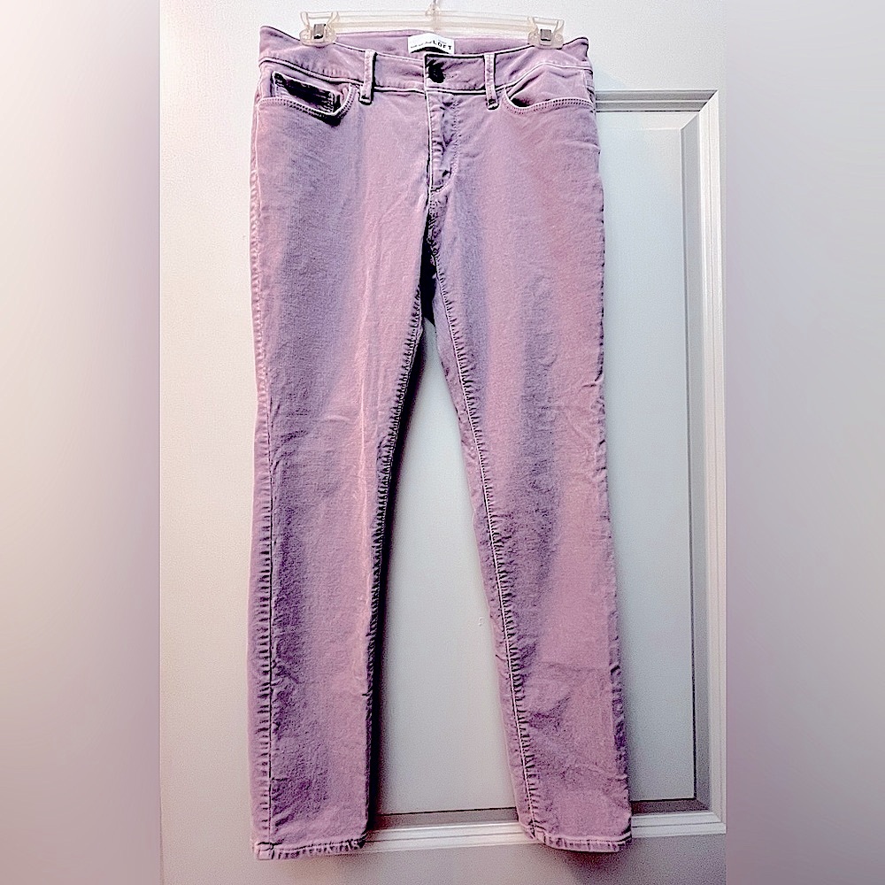 Ann Taylor Loft curvy skinny jeans•light lavender color•size petite 28/6